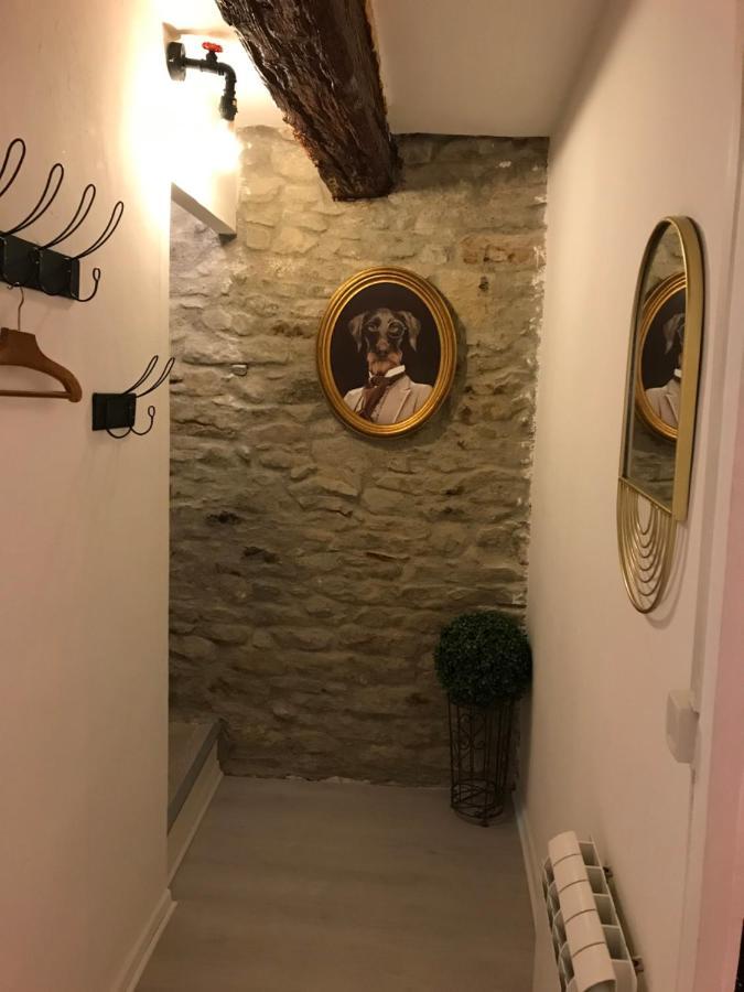 Le Grenier De Manee Villa Villemoustaussou Exteriör bild
