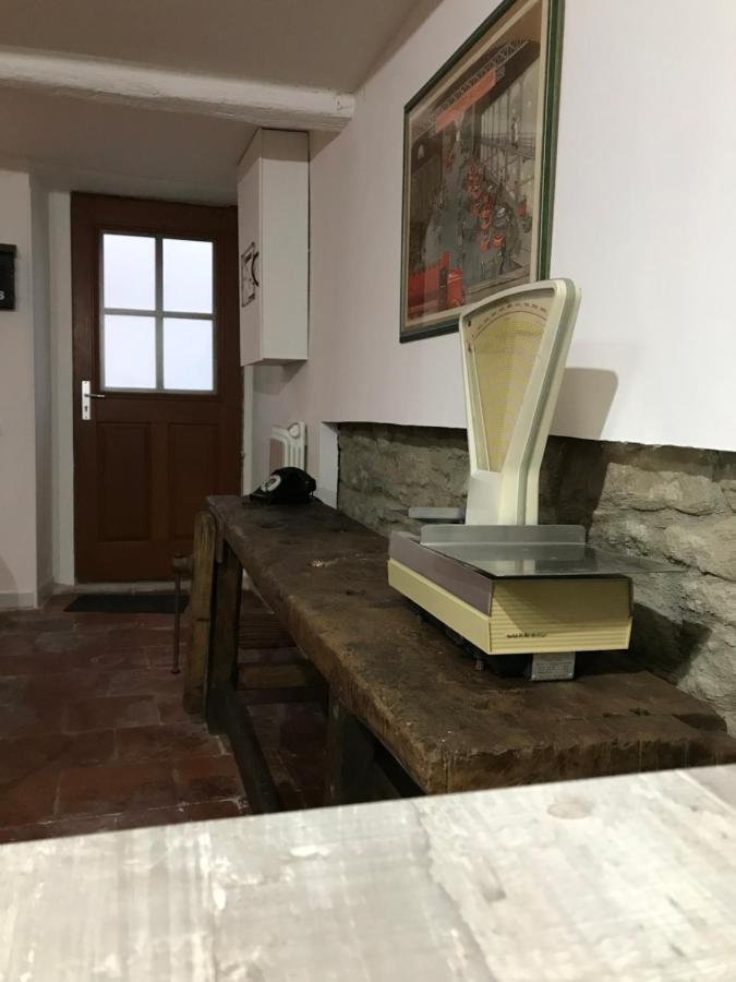 Le Grenier De Manee Villa Villemoustaussou Exteriör bild
